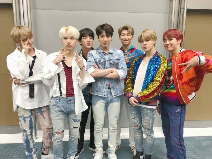 Кто такие айдолы в K-pop и как все устроено