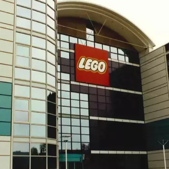 От столярной мастерской до мирового бренда — история компании LEGO