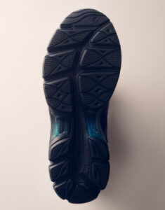 Что известно о CARNAN × ASICS GEL-CUMULUS 16 Path II