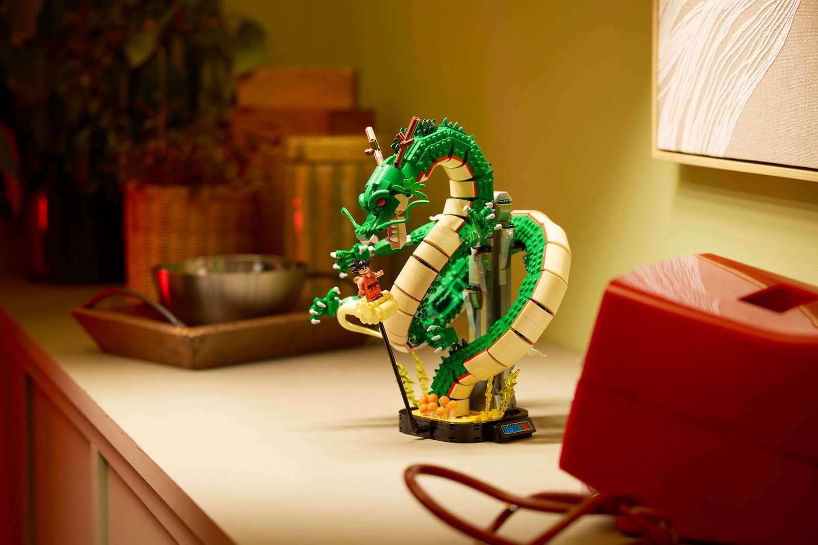 Набор Dragon Ball: Shenron & Goku — что входит