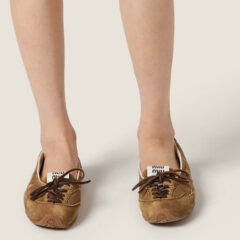 Miu Miu и New Balance выпустили балетную версию кроссовок 530 SL