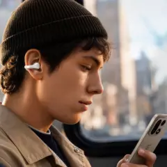 OnePlus представила Buds Clip — открытые наушники, которые сами определяют левое и правое ухо