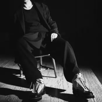 Yohji Yamamoto и WESCO представили ботинки с белой кожей и съёмной молнией