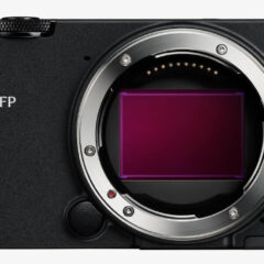 Sigma представила FP2 — компактную полнокадровую камеру с 6K-видео и 70 ГБ памяти